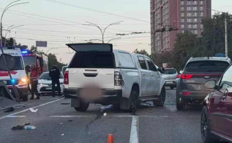 У Києві військовий на авто виїхав на зустрічну: 2 загиблих – ДБР