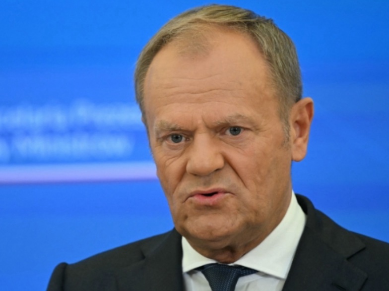 Над урядовими будівлями Польщі літав безпілотник