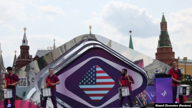 На російському заміннику «Євробачення» виступлять представники Азії та Африки