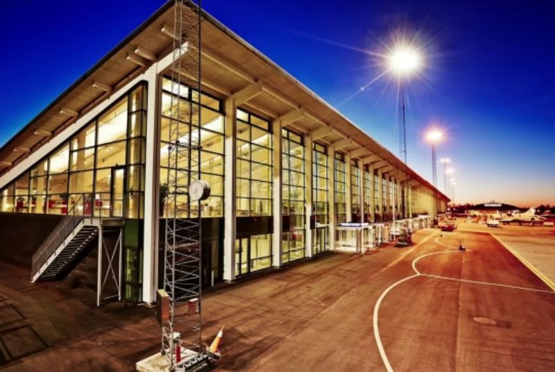 «Невідомі» дрони вже над Данією