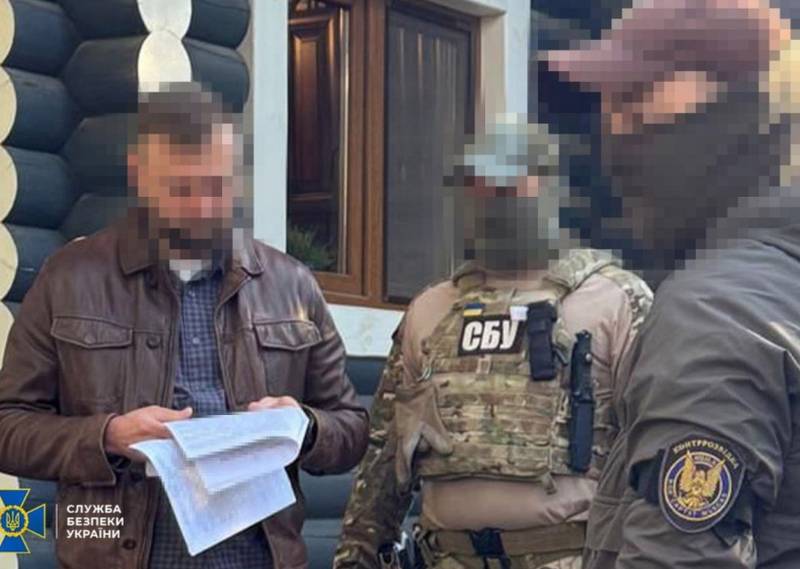 Українських дипломат торгував паспортами для росіян