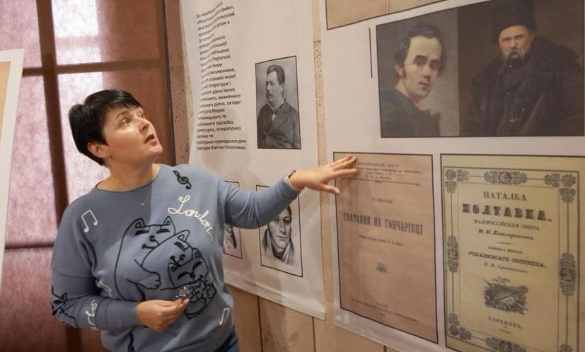 У Вінниці відкрили виставку «Написано війною: свідчення, збережені у книгах».