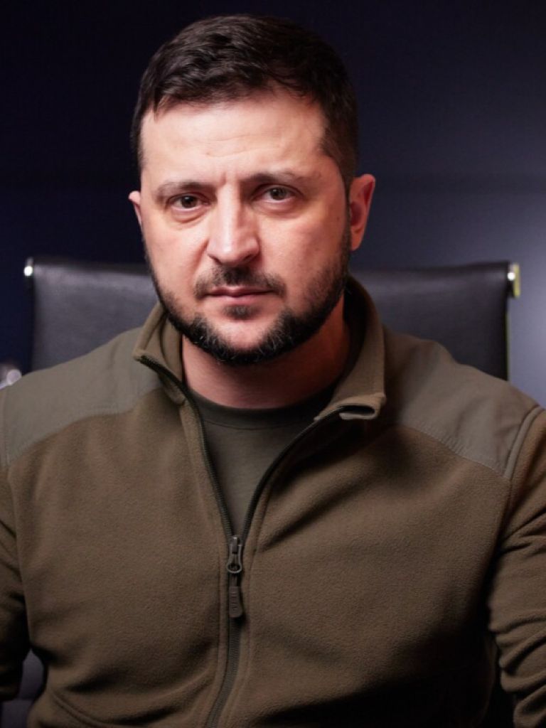 Відступу з Донбасу не буде. Крапка — Зеленський