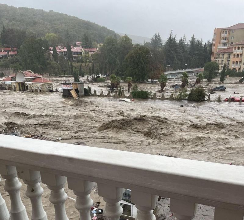 Журналістка «33-го» пережила всі жахи потопу у Болгарії. Нею виявилась я