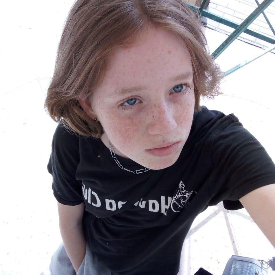 Світла дитина і не думала, що світ може бути таким жорстоким