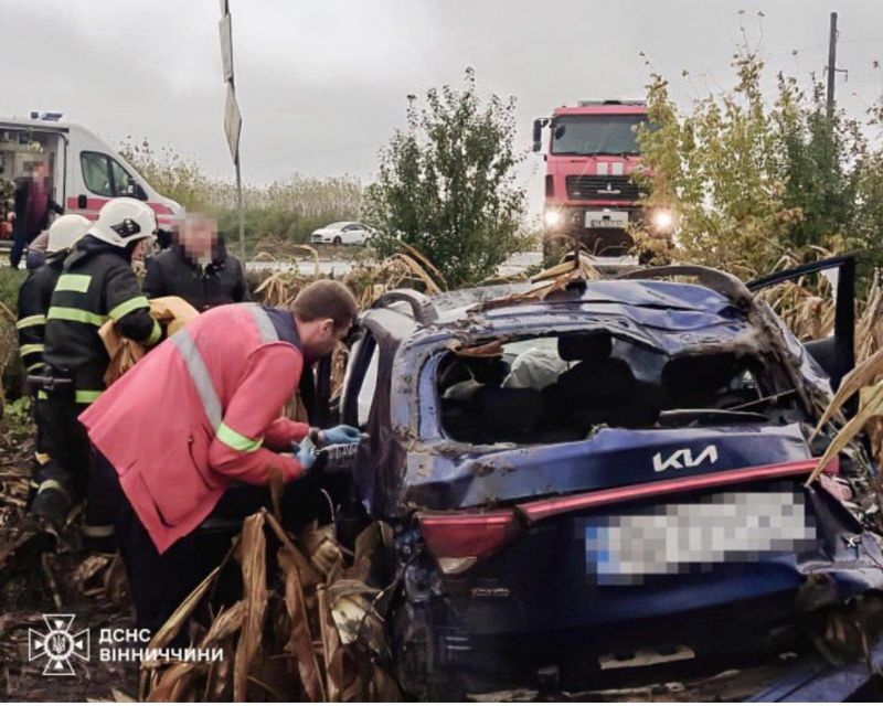 Їхали з поминок священик і півчі. Пасажири і водій загинули. Священник у реанімації
