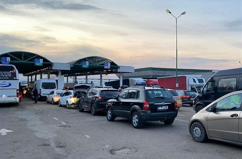 З 12 жовтня вводять нову перевірку на кордоні