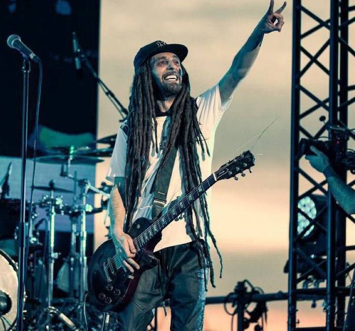 Передчасно помер Diezel