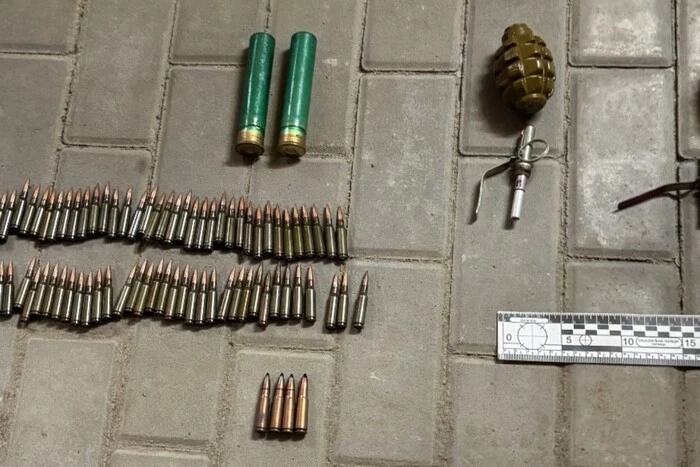 Ще один схрон трофейної зброї