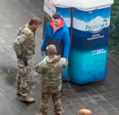 Працівника ТЦК засуджено до 3 років ув’язнення за побиття у Харкові вчителя «Захисту вітчизни», історії та прав людини, який був заброньованим.