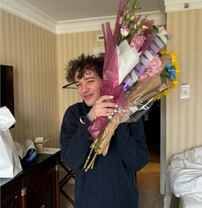 Переможець Євробачення-2024 побував в Україні Швейцарський артист Nemo