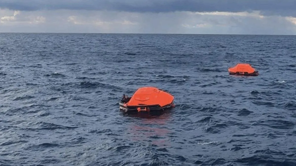 У Чорному морі потонуло судно з українськими моряками