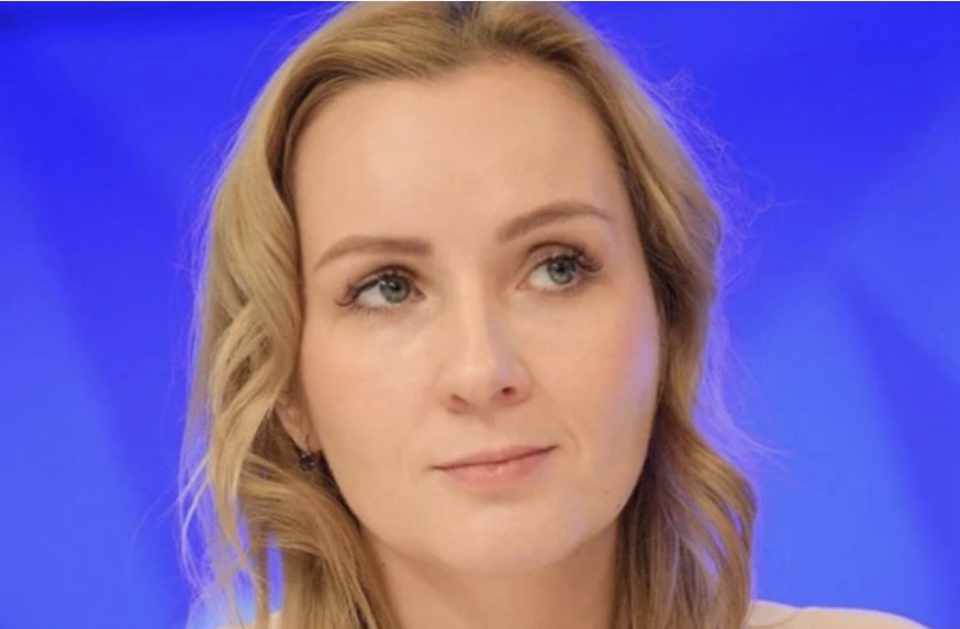 Путіністка – викрадачка розповіла, як “перевиховувала” всиновленого хлопця з Маріуполя