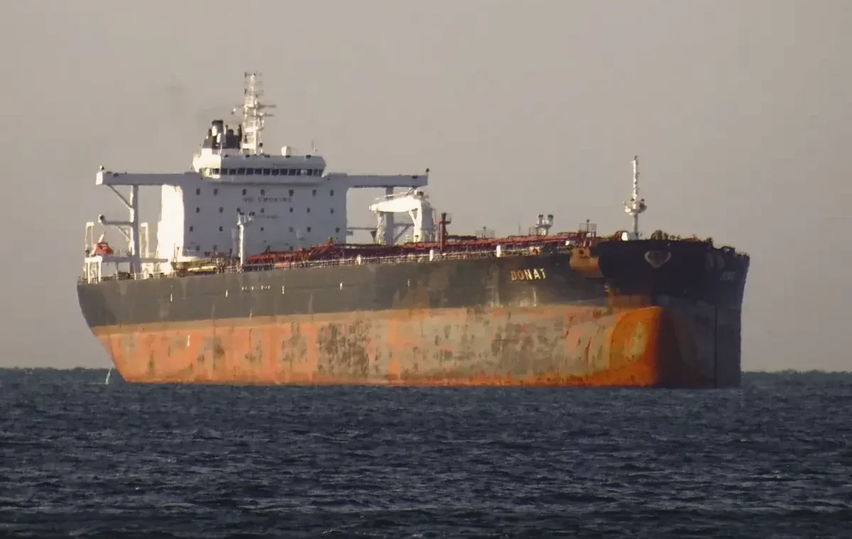 Китай припинив закупівлі російської нафти через можливі санкції США