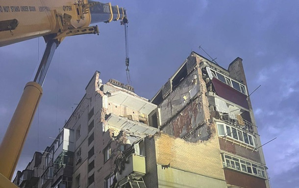 Під завалами в Хмельницькому знайшли друге тіло