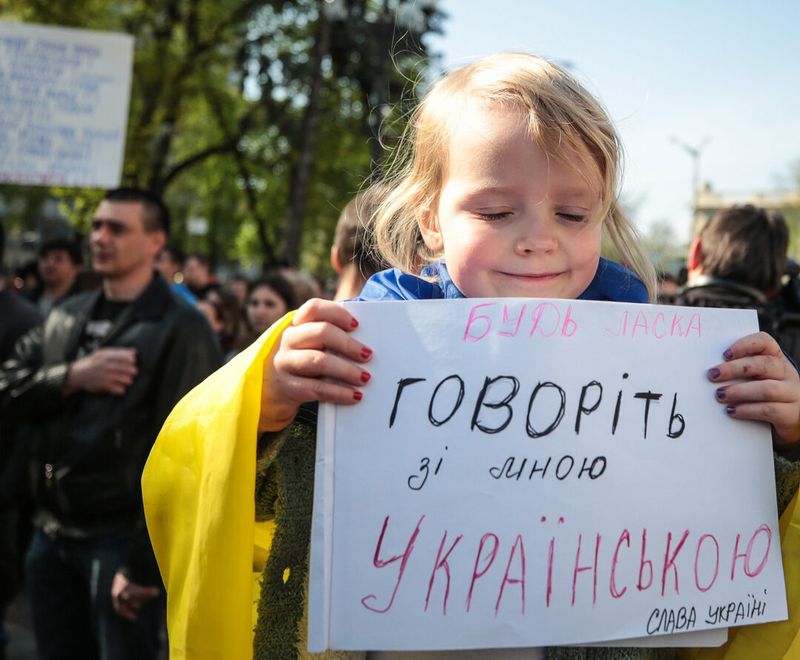 82% учнів у київських школах спілкуються російською