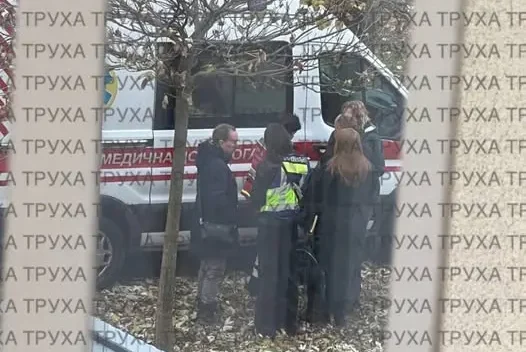 У Києві школяр вистрибнув з вікна третього поверху після розставання з дівчиною