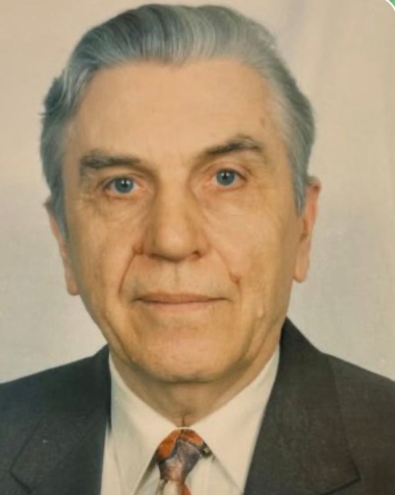 Помер колишній директор Хмельницького педагогічного училища Михайло Мельник