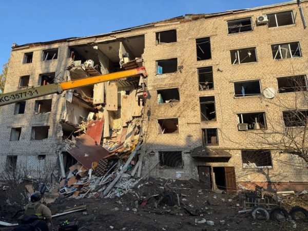 Ось так виглядає місто Ладижин після 34 обстрілу рашистами, який відбувся 30 жовтня.