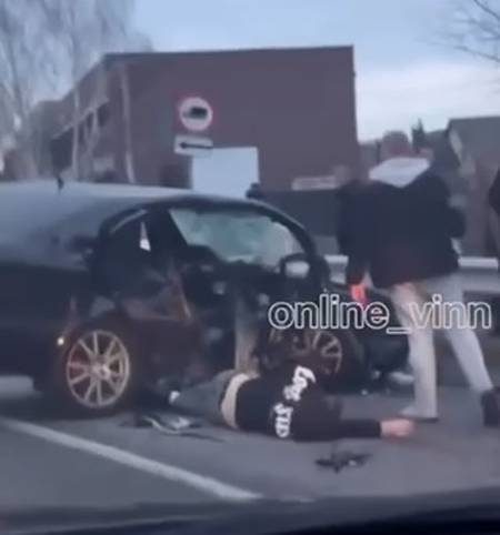 Страшна ДТП на Перемичці у Вінниці — зіткнулися два легковики