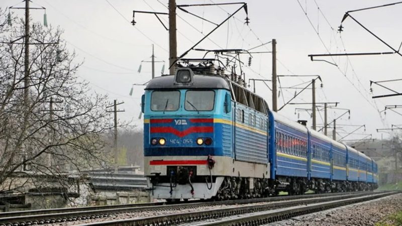 Безкоштовно проїхати 3000 кілометрів залізницею