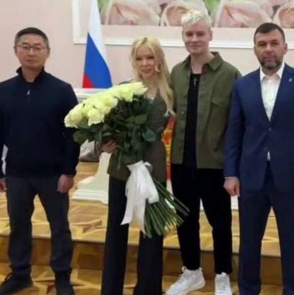 Шаман одружився з донощицею