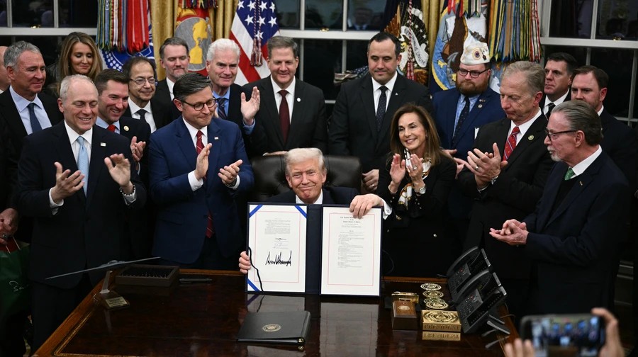 Найдовший шатдаун в історії США завершено