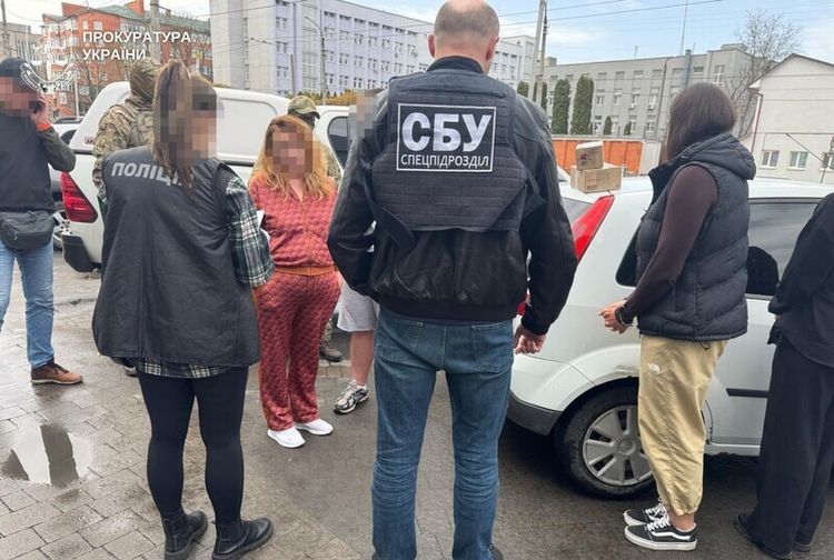 Продавала психотропи під виглядом таблеток для схуднення