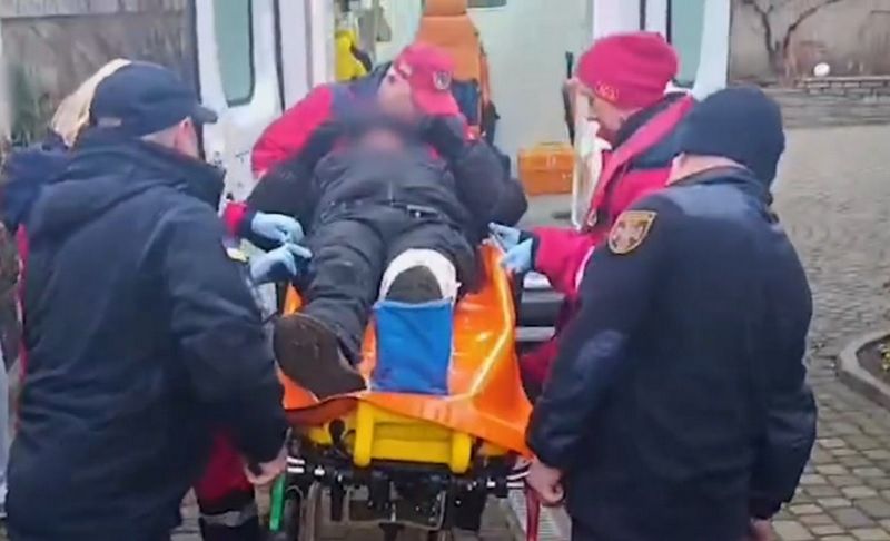 У Кам’янці-Подільському врятували хлопця, який впав у каньйон