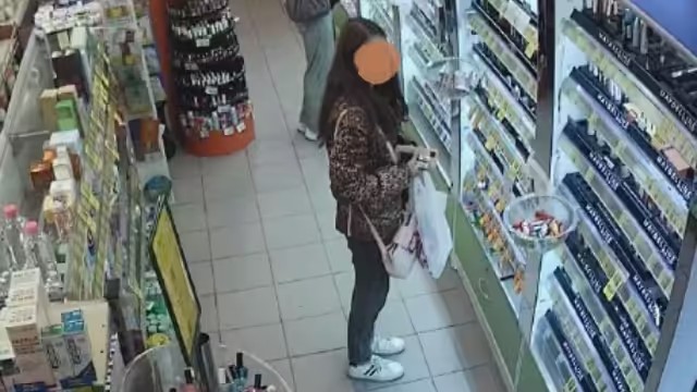 Матері-одиначці присудили 5 років за ґратами: Жінка украла в магазині продуктів на 575 грн