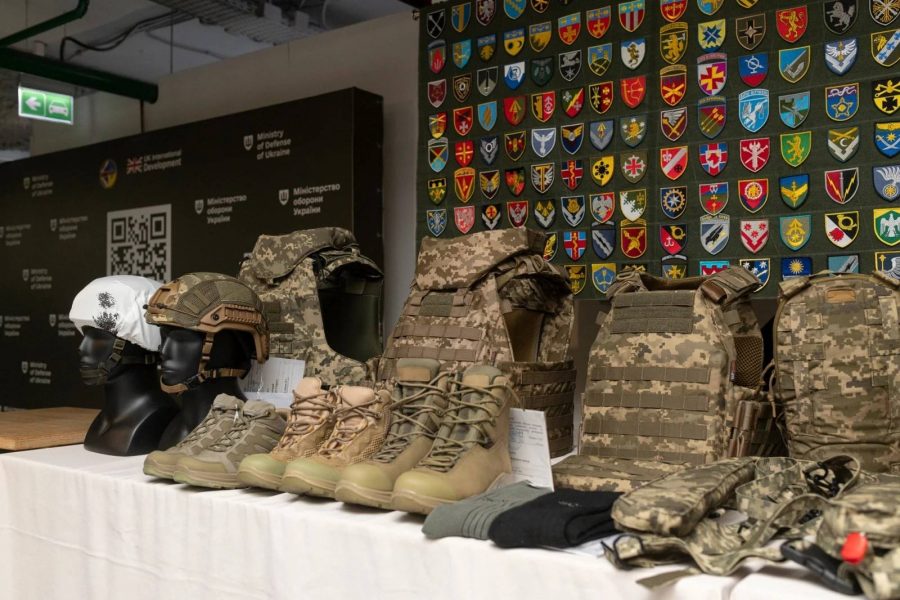 Тільки чверть військовослужбовців задоволені отриманим від держави спорядженням