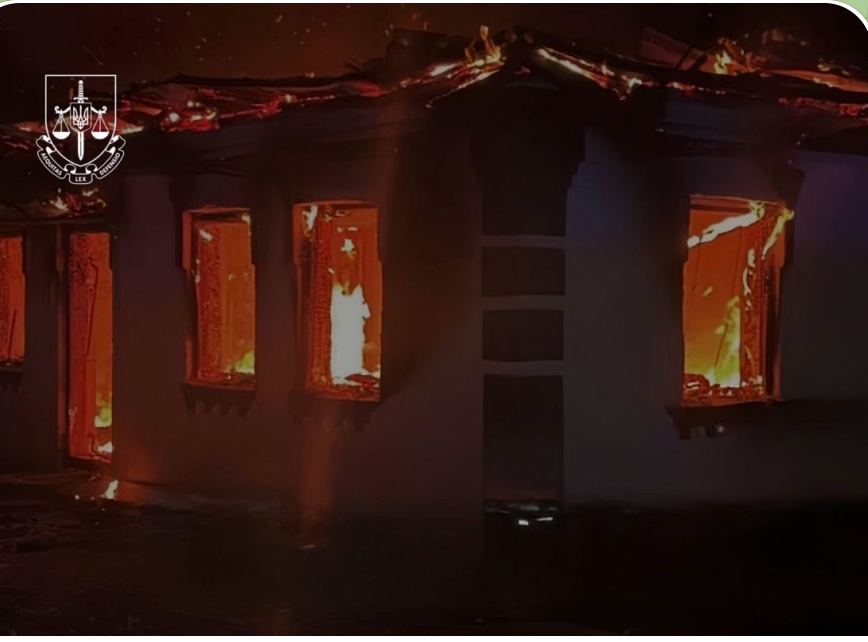 У пожежі загинули чотири дитини, матері висунули звинувачення