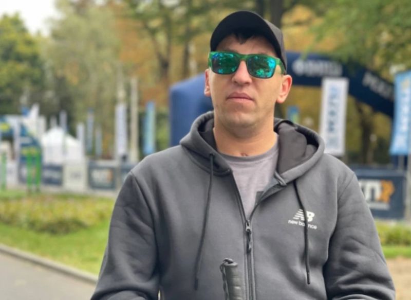 Шлях відновлення після втрати зору: як завдяки програмі “МХП Поруч” ветерани знаходять нові точки опори