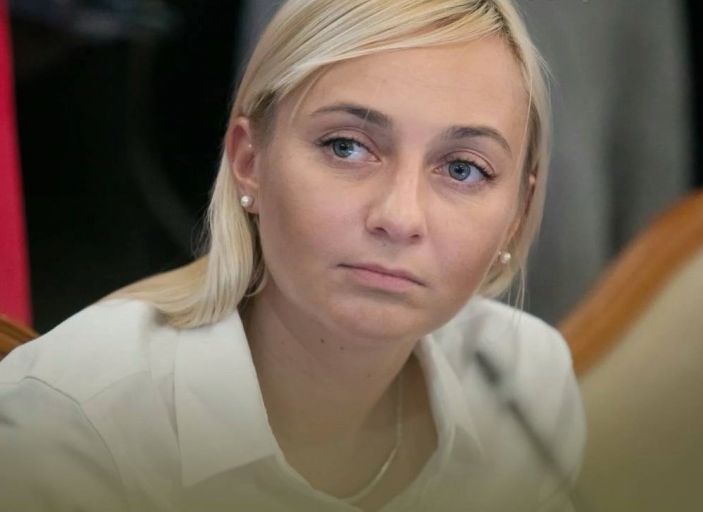 Фракція “Голосу” запускає процес усунення Устінової