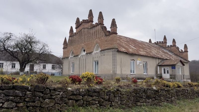 Пам’ятка XVIII століття стала хлівом