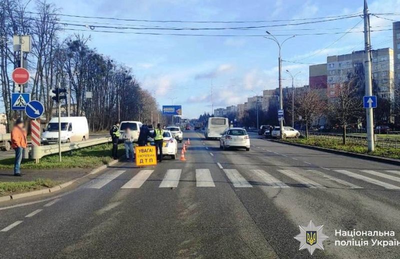 У Вінниці на пішохідному переході збили 23-річну дівчину