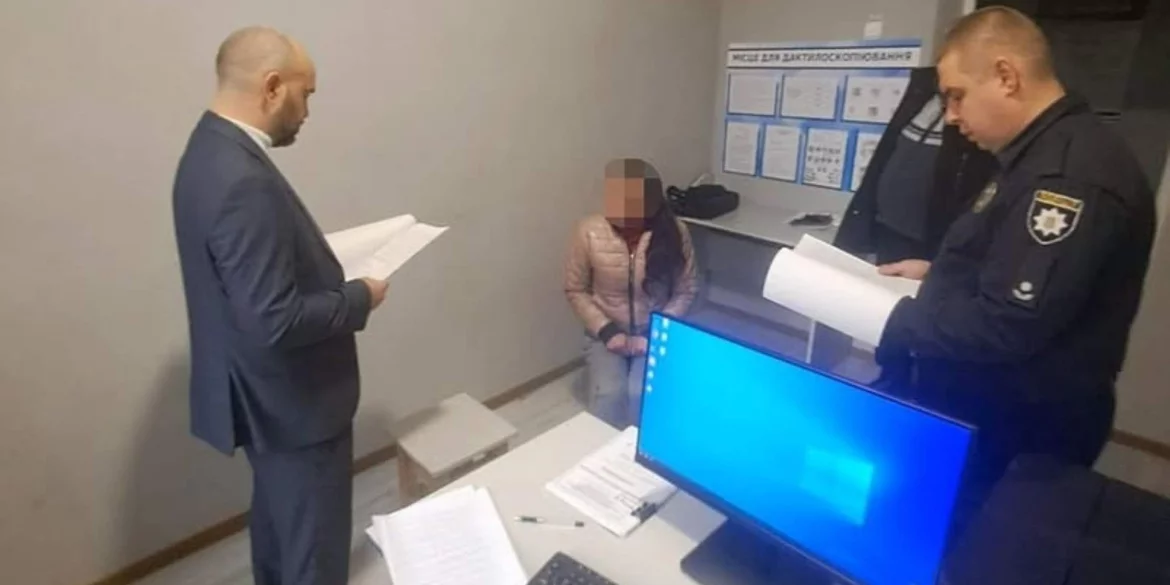 П’яна жінка на Вінниччині накинулась з ножем на дитину