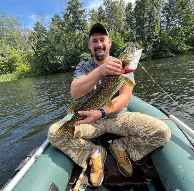 Денис мріяв мати власний ставок. Господь його почув