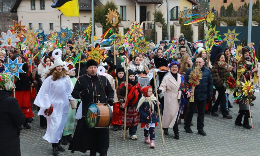 Хода Зіркарів відбулась у Стрижавці Попри зимову холоднечу, 27 грудня у селищі Стрижавці було тепло.