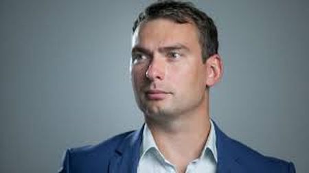 Всі урядовці мають звітувати перед звільненням