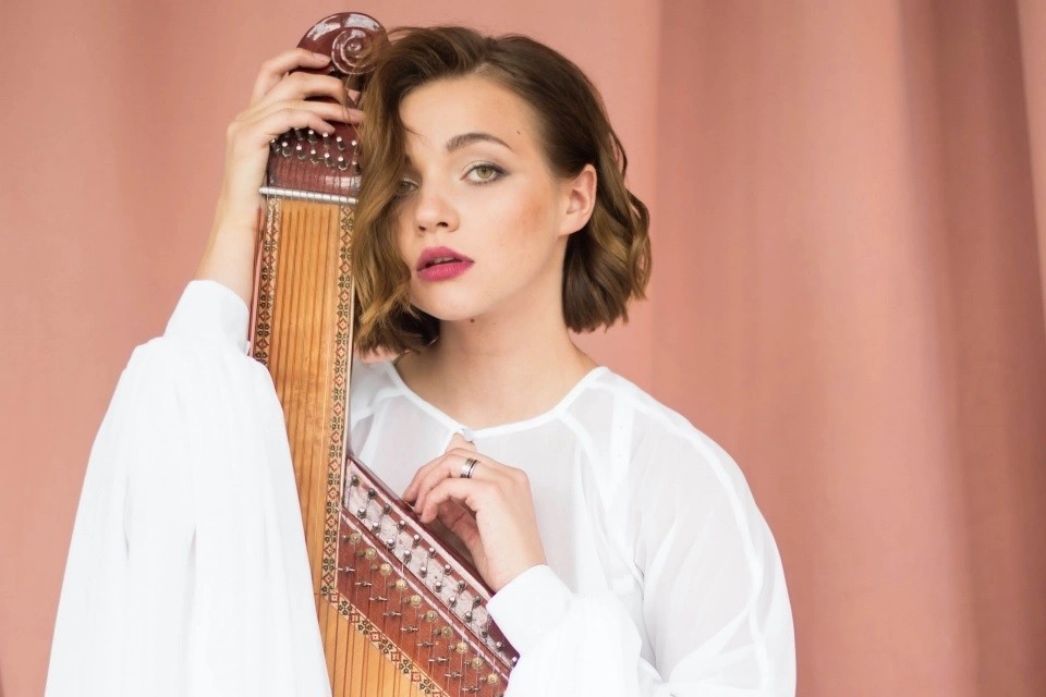 Бандуристка та співачка Марина Круть з Хмельницького — серед сотні творців сучасної України.