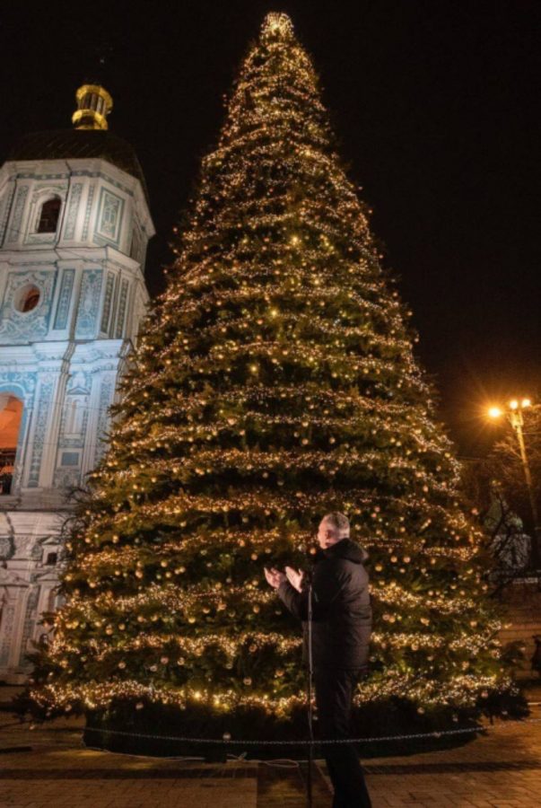 У Києві встановили головну ялинку країни