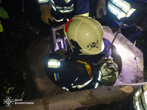 На Вінниччині з глибокої криниці дістали тіло чоловіка