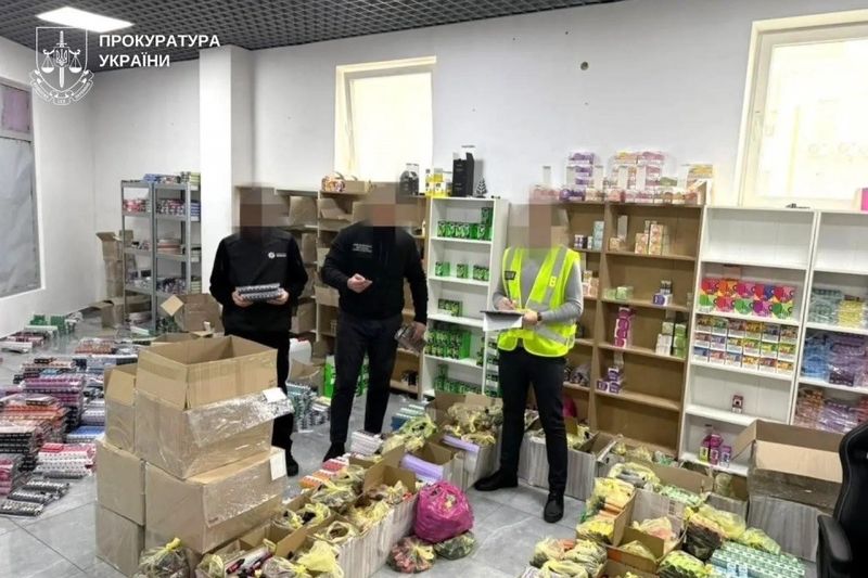 У Хмельницькому незаконно виготовляли рідину до «електронок»