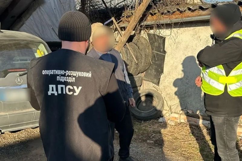 Допомагав чоловікам виїхати в Молдову