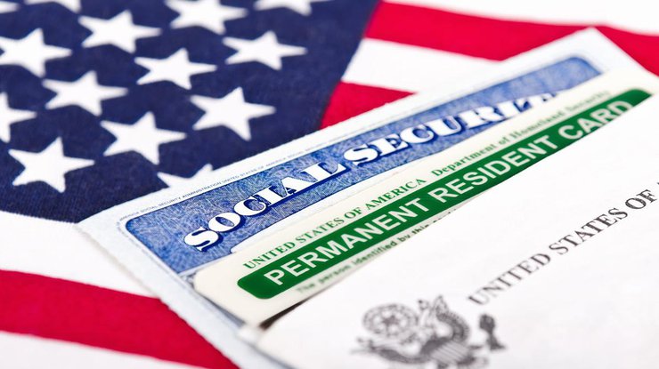 Програма розіграшу грін-карт до США закривається