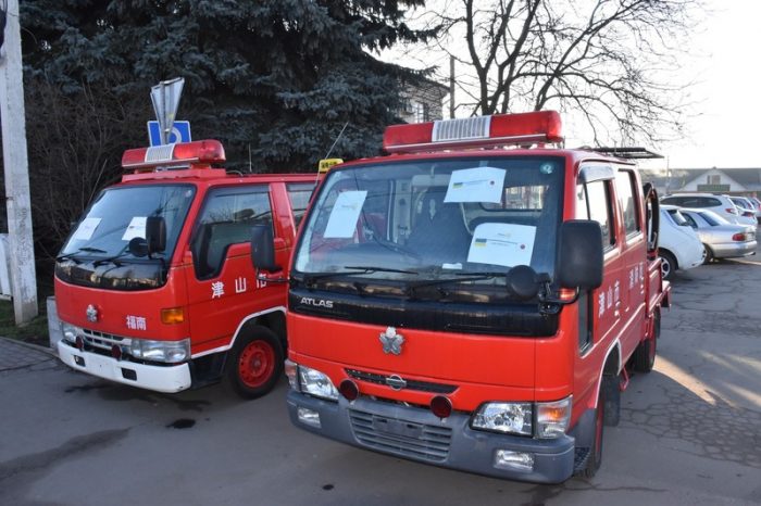 На Хмельниччину передали дві пожежно-рятувальні машини з Японії