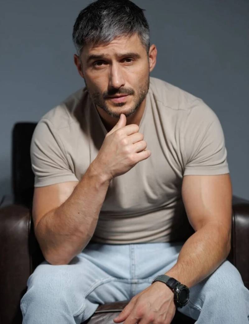 Бойфренд Денисенко уперше виклав їхні спільні фото в мережу