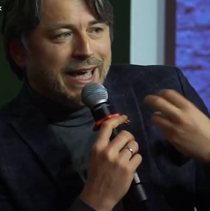 Притула: Порошенко разом з росіянами підривають довіру до всього волонтерського руху