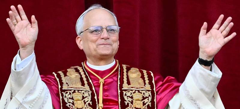 Папа Римський передав Україні велику партію гумдопомоги